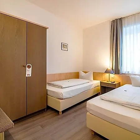 Weidenhof 3* רגנסבורג